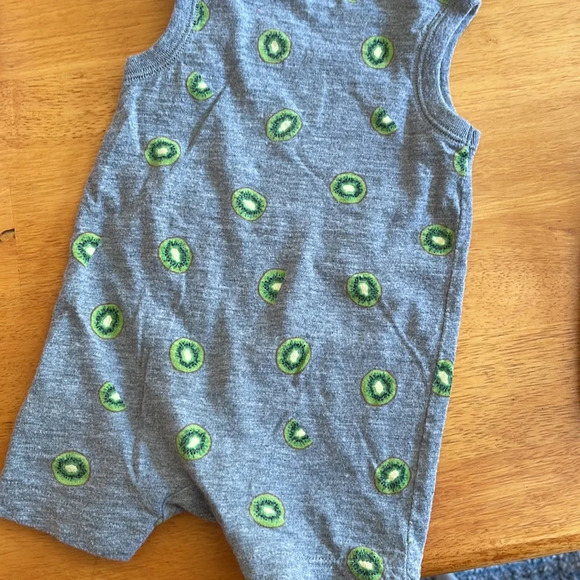 🥝 Kiwi Romper Okd Navy size 3-6 months 🥝 - Picture 5 of 5